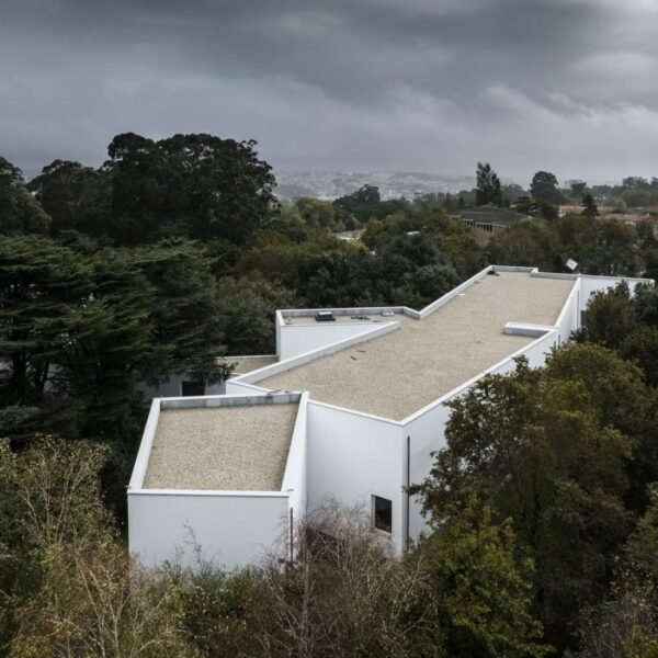 Álvaro Siza - Ampliación Museo Serralves (Nelson Garrido)