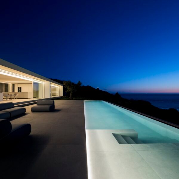 Casa Aire | Fran Silvestre Arquitectos (Fernando Guerra)