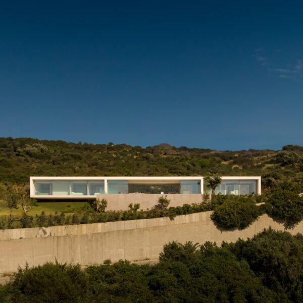 Casa Aire | Fran Silvestre Arquitectos (Fernando Guerra)