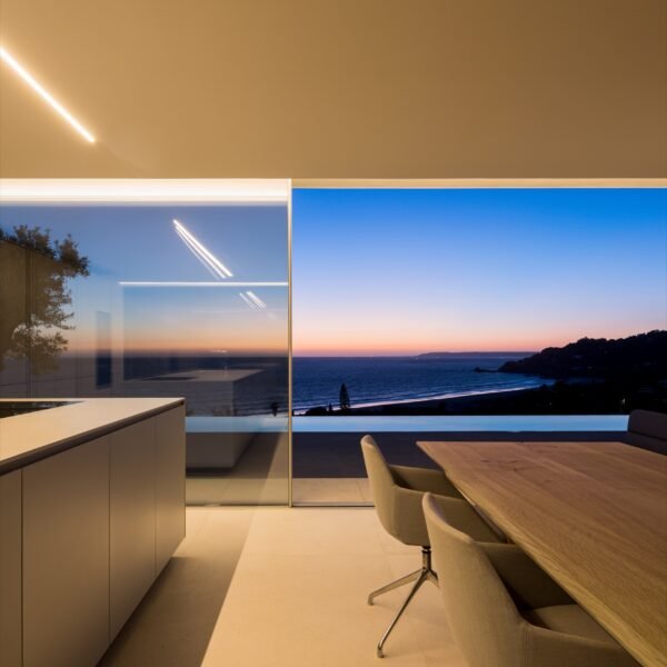 Casa Aire | Fran Silvestre Arquitectos (Fernando Guerra)