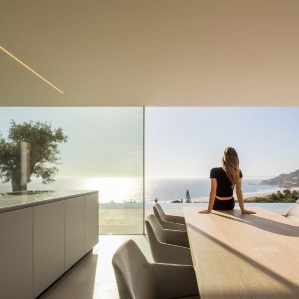 Casa Aire | Fran Silvestre Arquitectos (Fernando Guerra)