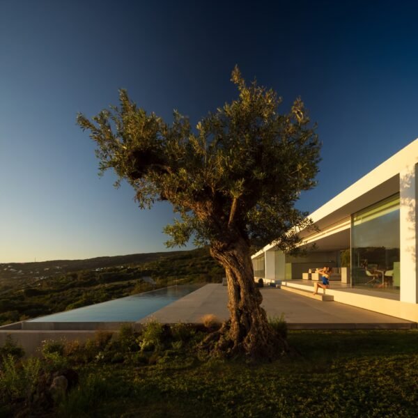 Casa Aire | Fran Silvestre Arquitectos (Fernando Guerra)