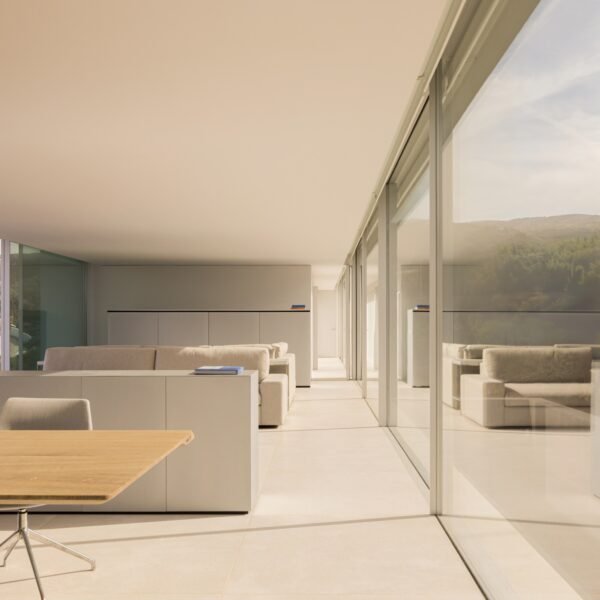 Casa Aire | Fran Silvestre Arquitectos (Fernando Guerra)