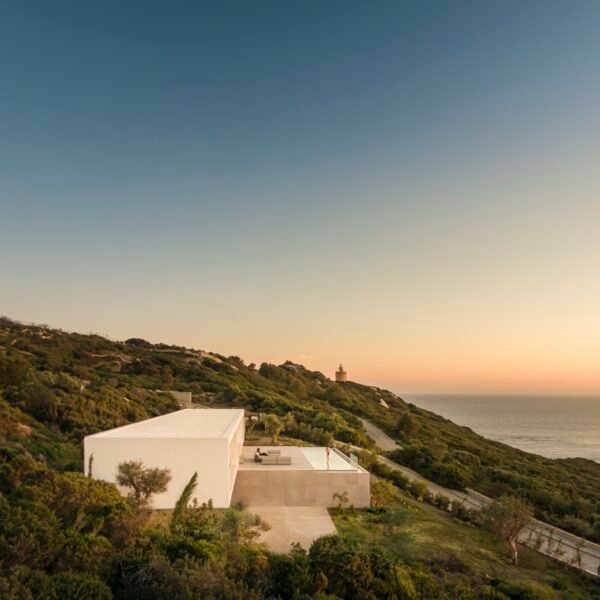 Casa Aire | Fran Silvestre Arquitectos (Fernando Guerra)