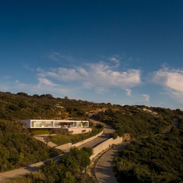 Casa Aire | Fran Silvestre Arquitectos (Fernando Guerra)