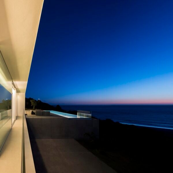 Casa Aire | Fran Silvestre Arquitectos (Fernando Guerra)