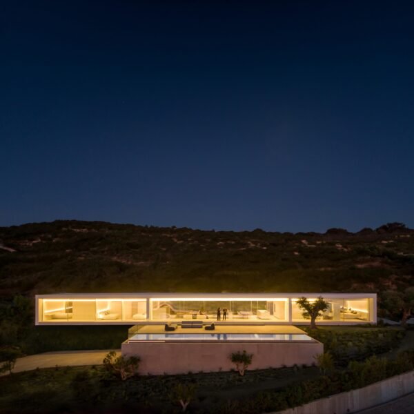 Casa Aire | Fran Silvestre Arquitectos (Fernando Guerra)