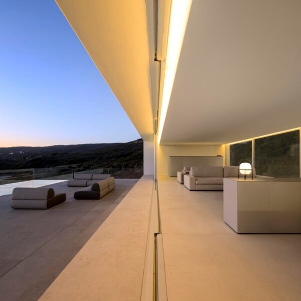 Casa Aire | Fran Silvestre Arquitectos (Fernando Guerra)