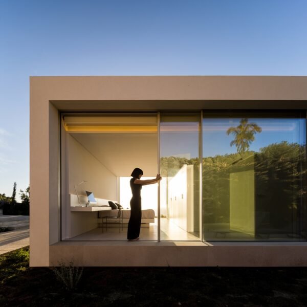 Casa Aire | Fran Silvestre Arquitectos (Fernando Guerra)