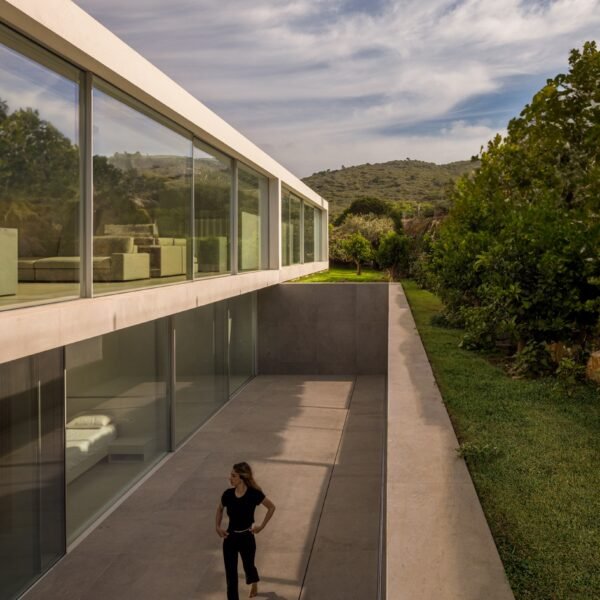 Casa Aire | Fran Silvestre Arquitectos (Fernando Guerra)