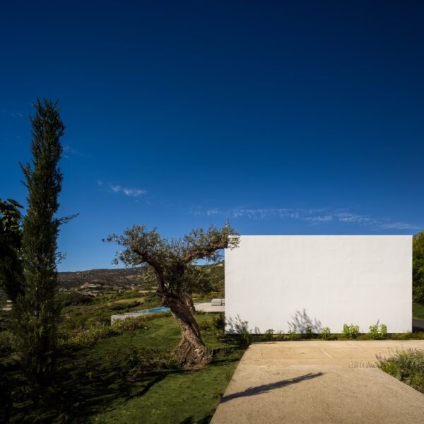 Casa Aire | Fran Silvestre Arquitectos (Fernando Guerra)