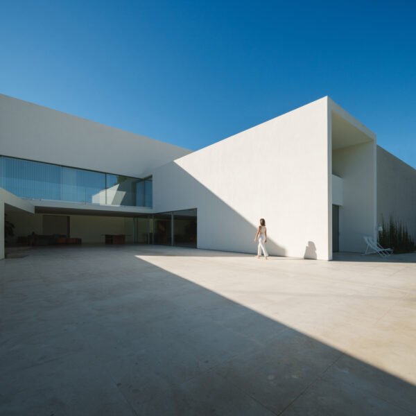 Fran_Silvestre_Arquitectos_Casa_Vacía