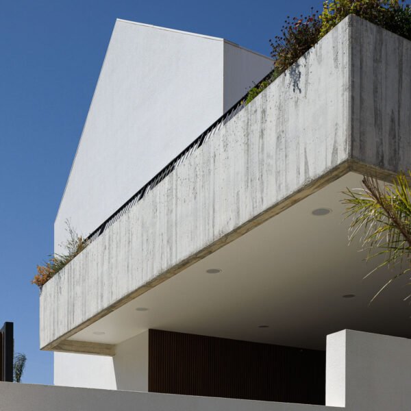 Esquissos - Arquitectura e Consultoria - Casa BD (Ivo Tavares)