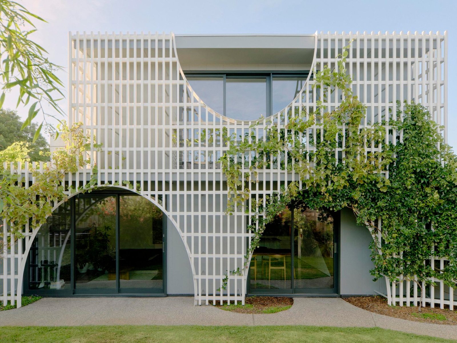 Sarah Lake Architects - No Rezzavations House (Tom Ross)