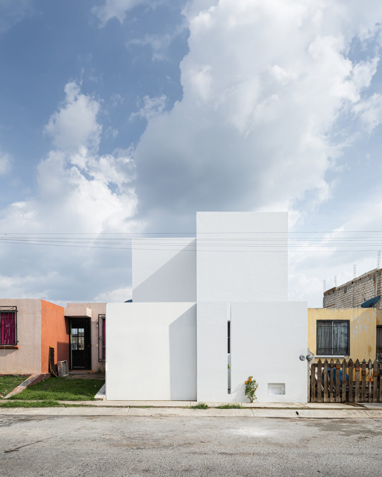 COTAPAREDES Arquitectos - Casa Blanca (Raúl Hernández)