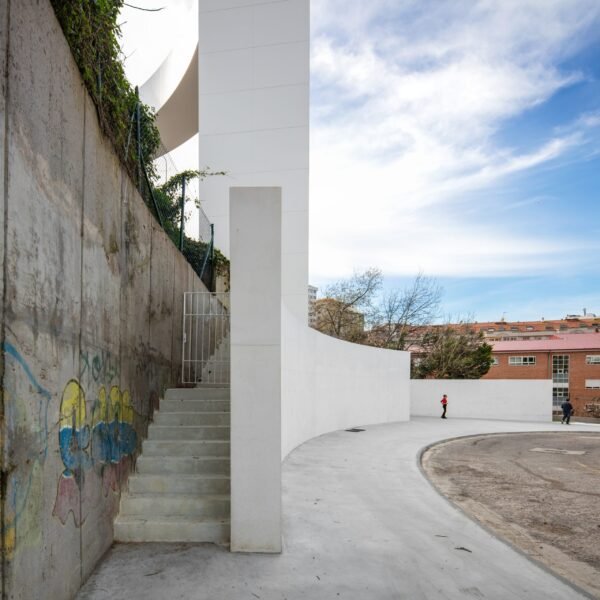 HALO Elevador | NOARQ + AM2 Arquitectos + Arenas & Asociados (João Morgado)