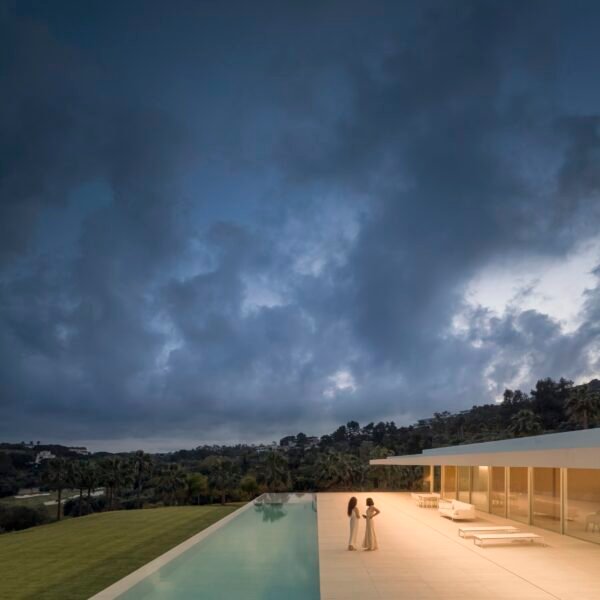 Casa en Sotogrande | Fran Silvestre Arquitectos (Fernando Guerra)