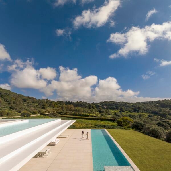 Casa en Sotogrande | Fran Silvestre Arquitectos (Fernando Guerra)