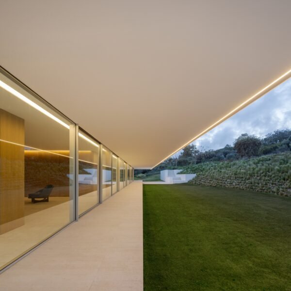 Casa en Sotogrande | Fran Silvestre Arquitectos (Fernando Guerra)