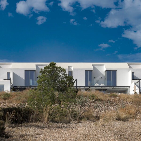 Klab architecture - Casa Puente (Panagiotis Voumvakis)