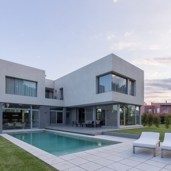 Casa El Paso | Ignacio Arrillaga + Walter M. Parola