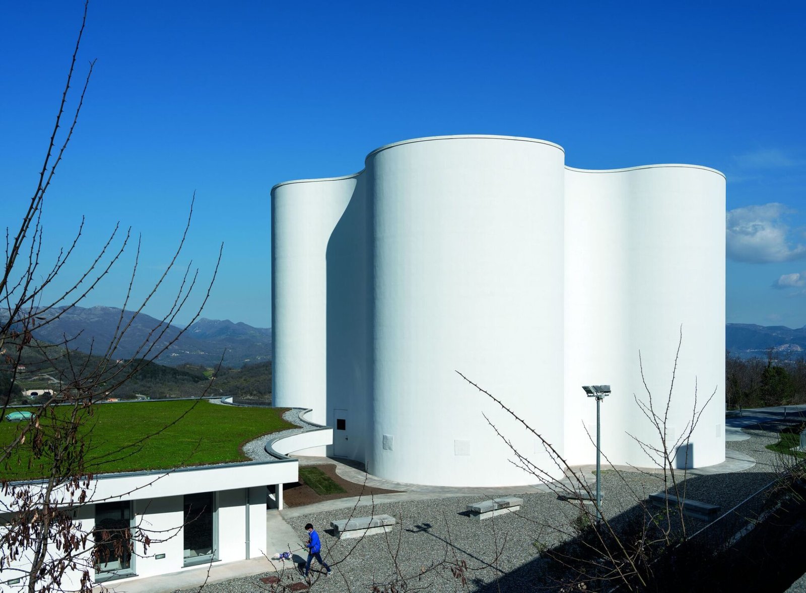 Mario Cucinella Architects - Iglesia Santa Maria Goretti (Duccio Malagamba)