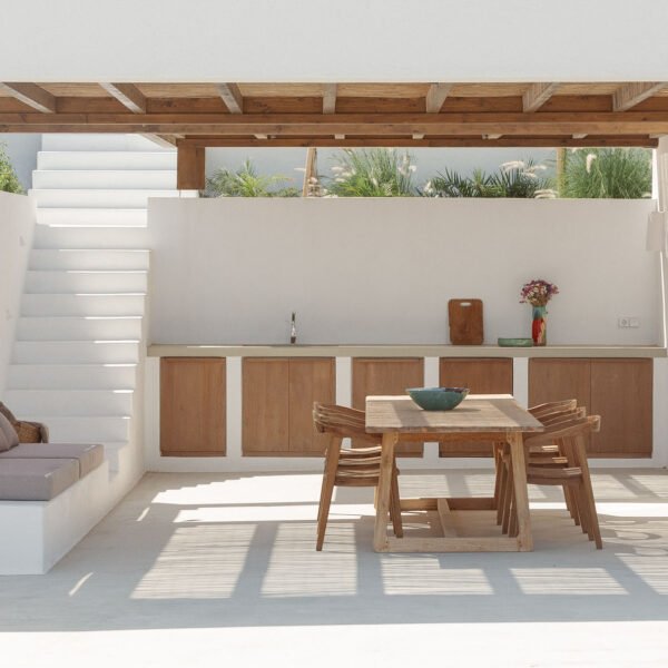 Plinthos Architects + Stefania Ntinou Architect - La Natura Villas (Nikos Karampinis)