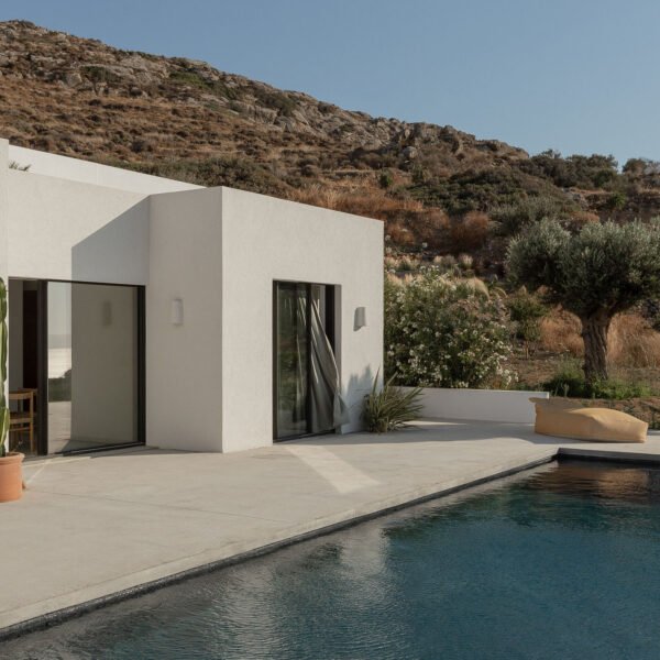 Plinthos Architects + Stefania Ntinou Architect - La Natura Villas (Nikos Karampinis)