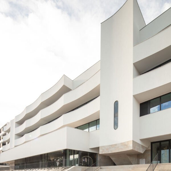 Atelier Tiago do Vale - Edificio Aurora 10 (João Morgado)