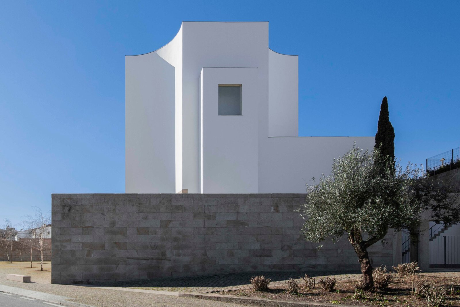 Álvaro Siza - Iglesia Marco de Canaveses (João Vitor Sarturi)