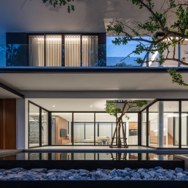 Ayutt and Associates design - Casa Soffit (Chalermwat Wongchompoo Sofography)