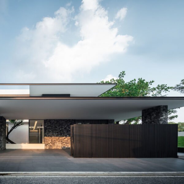 Ayutt and Associates design - Casa Soffit (Chalermwat Wongchompoo Sofography)