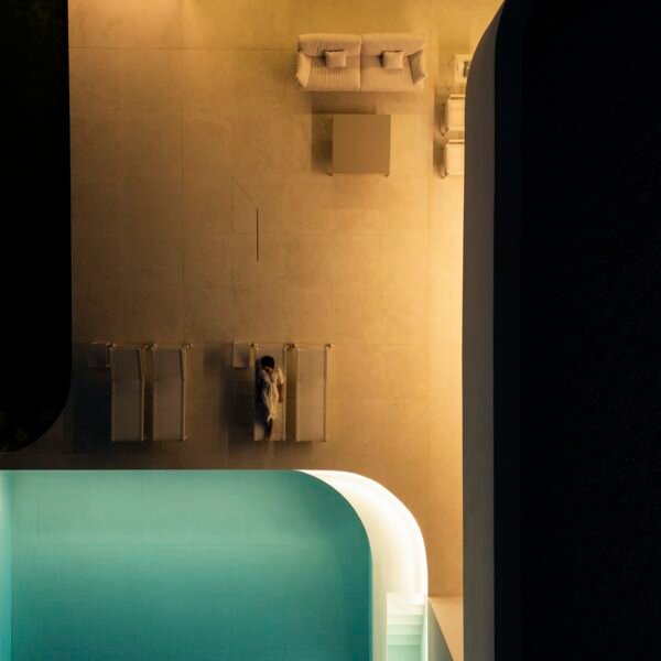 Fran Silvestre Arquitectos - Villa 18 en La Moraleja (Fernando Guerra)