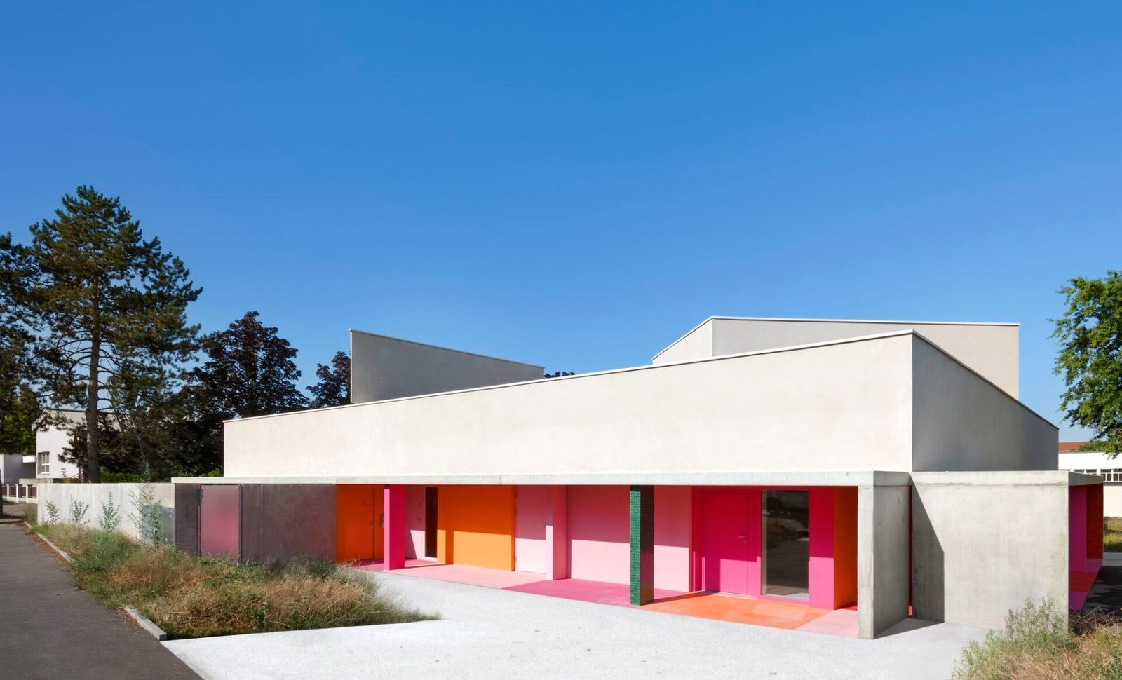 Dominique Coulon & Associes - Guardería Infantil Multiusos (Eugeni Pons)