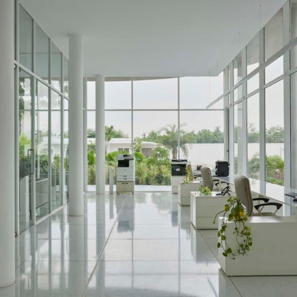 Hiren Patel Architects - Amoeba 2.O Office (Talib Chitalwala)