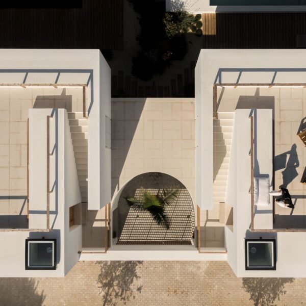 Pereira Miguel Arquitectos + Nuno Martins Correia - Casa Árbol (Fernando Guerra)