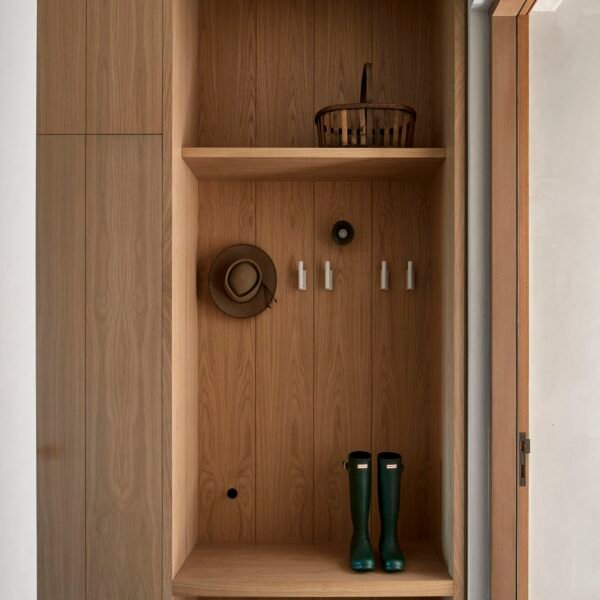 Davidov Architects - Residencia EPSC (Timothy Kaye, Shannon McGrath)