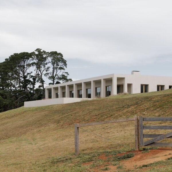 Davidov Architects - Residencia EPSC (Timothy Kaye, Shannon McGrath)