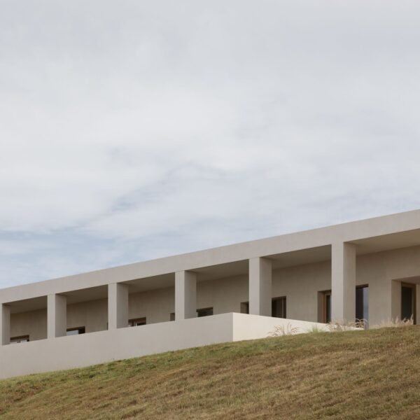 Davidov Architects - Residencia EPSC (Timothy Kaye, Shannon McGrath)