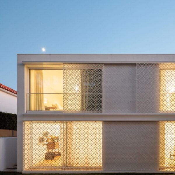 João Tiago Aguiar - Casa Restelo MVS (Francisco Nogueira) The aim was to design a sophisticated and harmonious contemporary home which blended modern functionality with mid-20th-century charm, offering a perfect balance of comfort, style, and practicality.