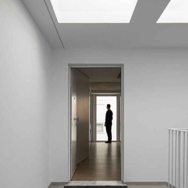 Tiago Leitão - Edificio en Matosinhos (Ivo Tavares Studio)