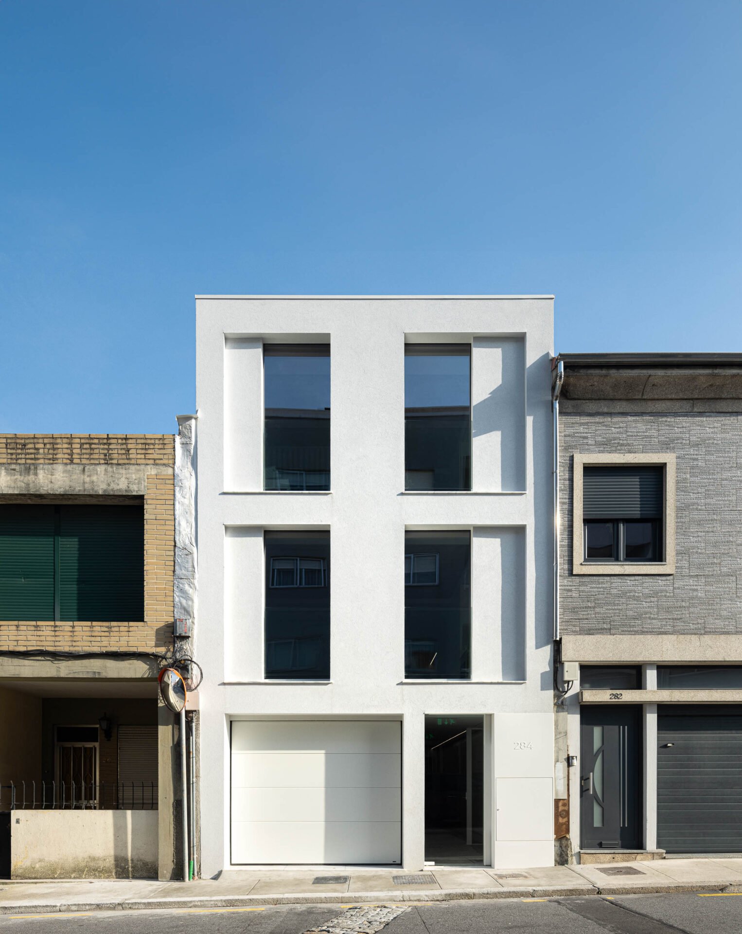 Tiago Leitão - Edificio en Matosinhos (Ivo Tavares Studio)