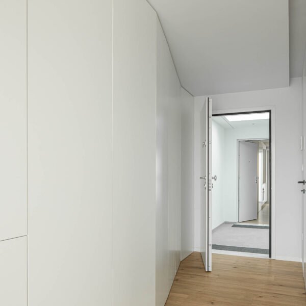 Tiago Leitão - Edificio en Matosinhos (Ivo Tavares Studio)