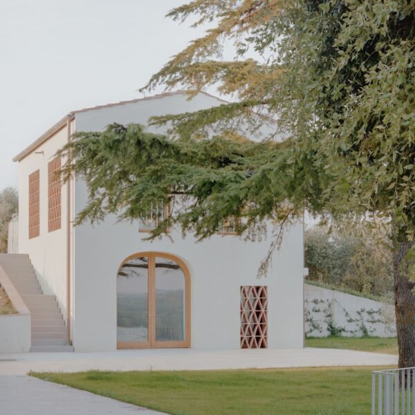Fontego Architettura - Fienile N Barn Restoration (Federico Farinatti)