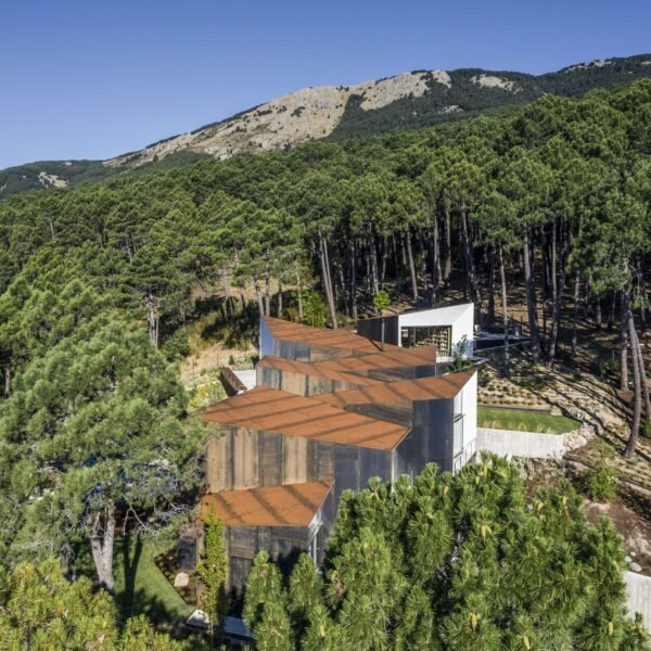 Aranguren y Gallegos - Casa Szoke (Jesús Granada)
