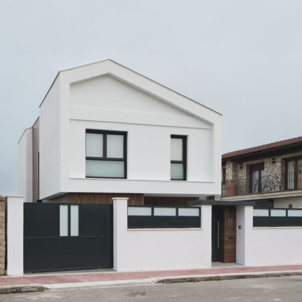 Esther Vicario Azcona - Casa en Ezcaray (María Azcarate)