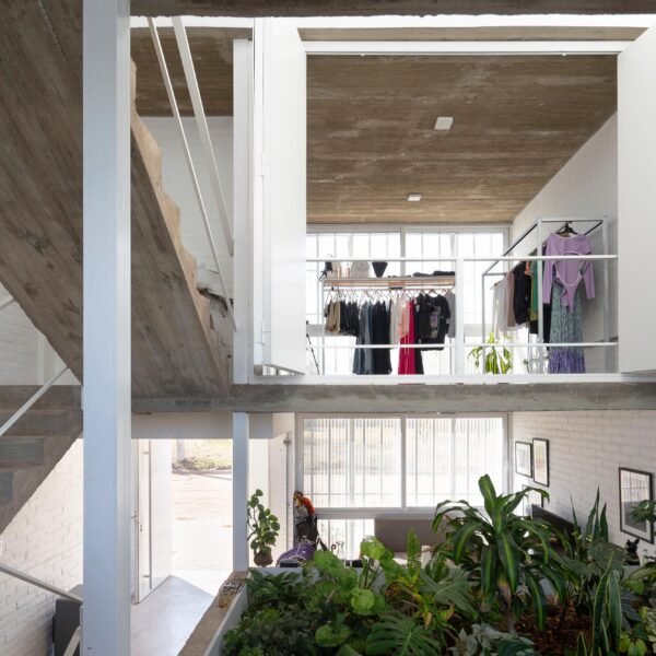 Carranza Vazquez arquitectos - Viviendas en Jesús María (Javier Agustín Rojas, Santiago Ruiz)