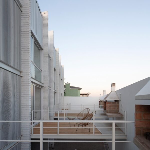 Carranza Vazquez arquitectos - Viviendas en Jesús María (Javier Agustín Rojas, Santiago Ruiz)