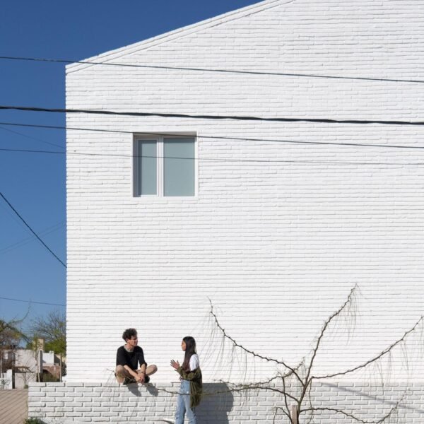 Carranza Vazquez arquitectos - Viviendas en Jesús María (Javier Agustín Rojas, Santiago Ruiz)