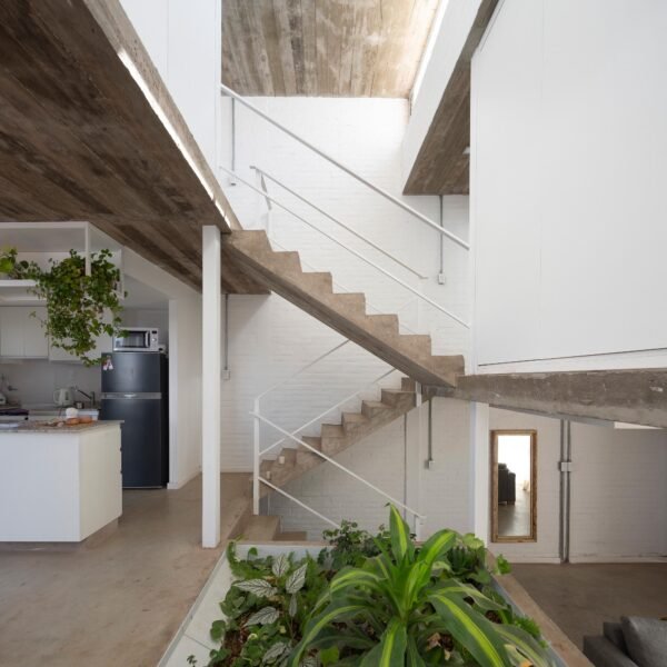 Carranza Vazquez arquitectos - Viviendas en Jesús María (Javier Agustín Rojas, Santiago Ruiz)